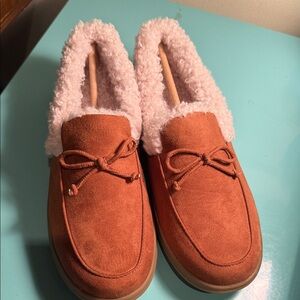 Vionic Claribel slipper